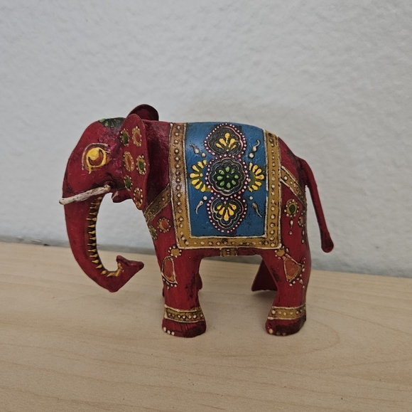 Small Metal Red Decorative Boho Elephant Figurine Sculpture - Picture 1 of 6